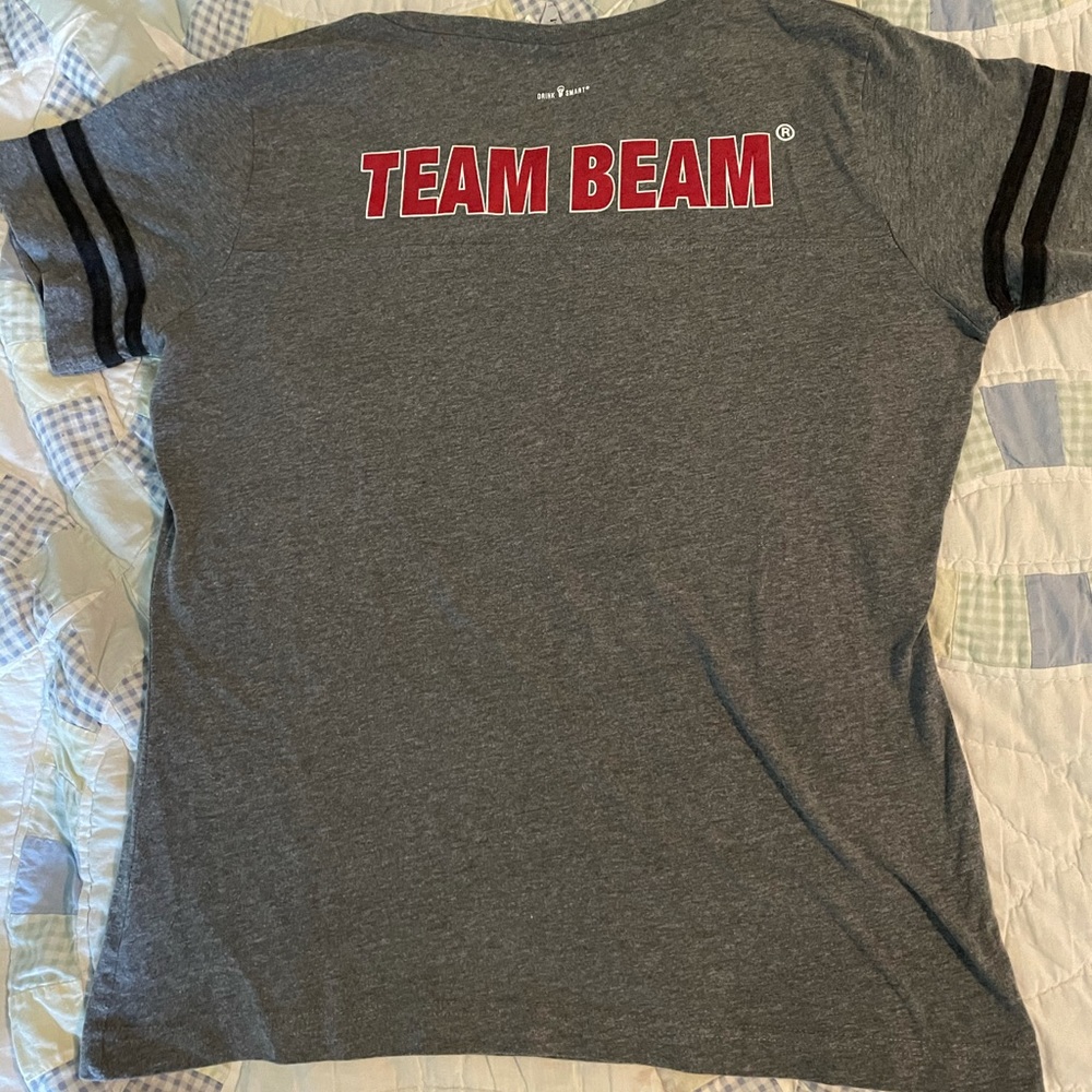 Jim Beam women’s graphic tee size medium - Picture 5 of 5
